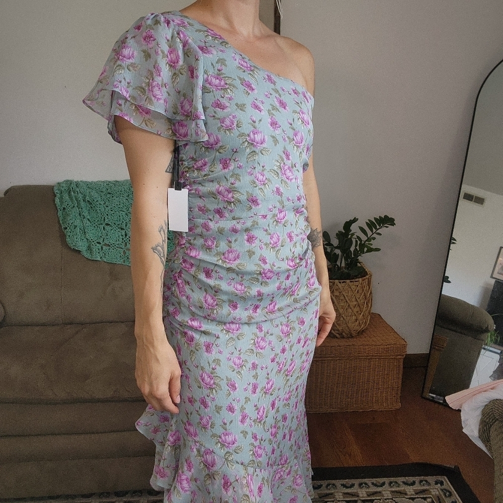 ASTR The Label Lisa Floral One Shoulder Midi Dress Size Large